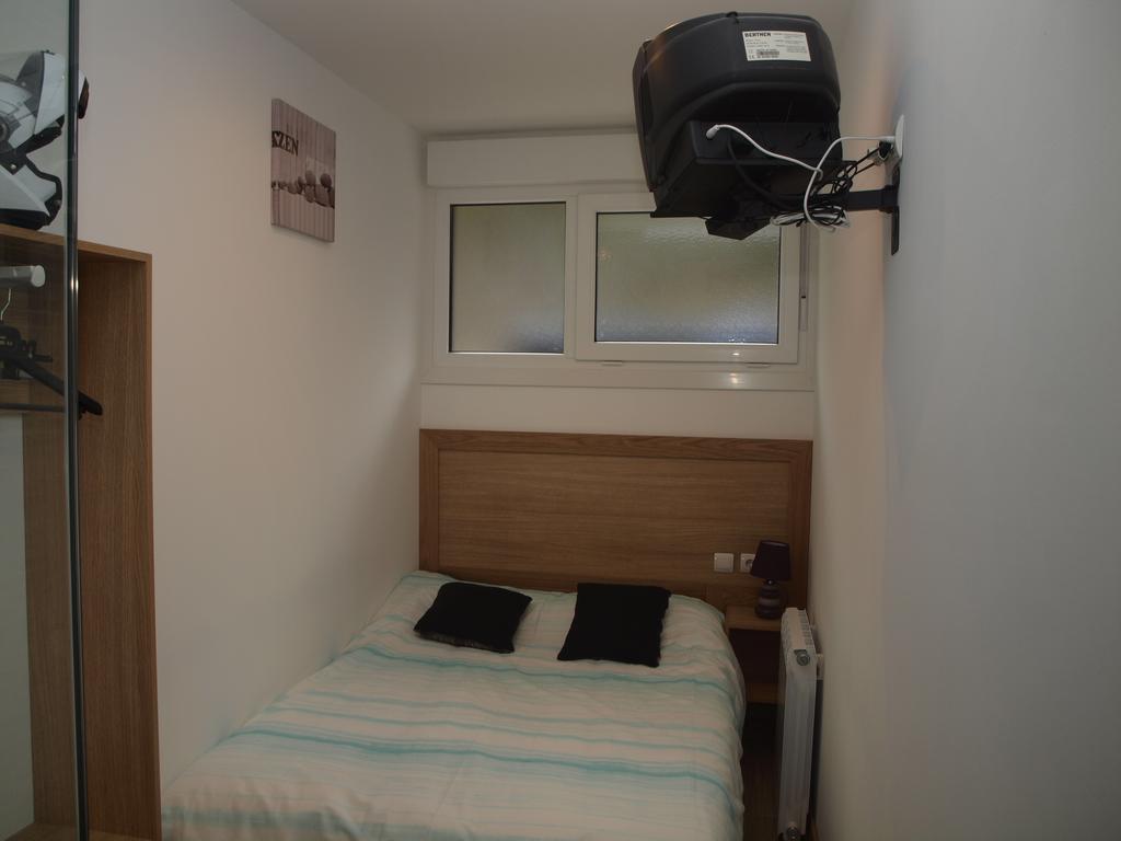 Pension Andoain Chambre photo